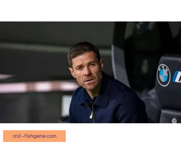 阿隆索犀利调侃卡拉格称你不是传奇只是评论员引热议足坛舆论炸锅